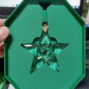 Swarovski Annual Edition 2023 Little Star Ornament with Green Ribbon Gold-Tone